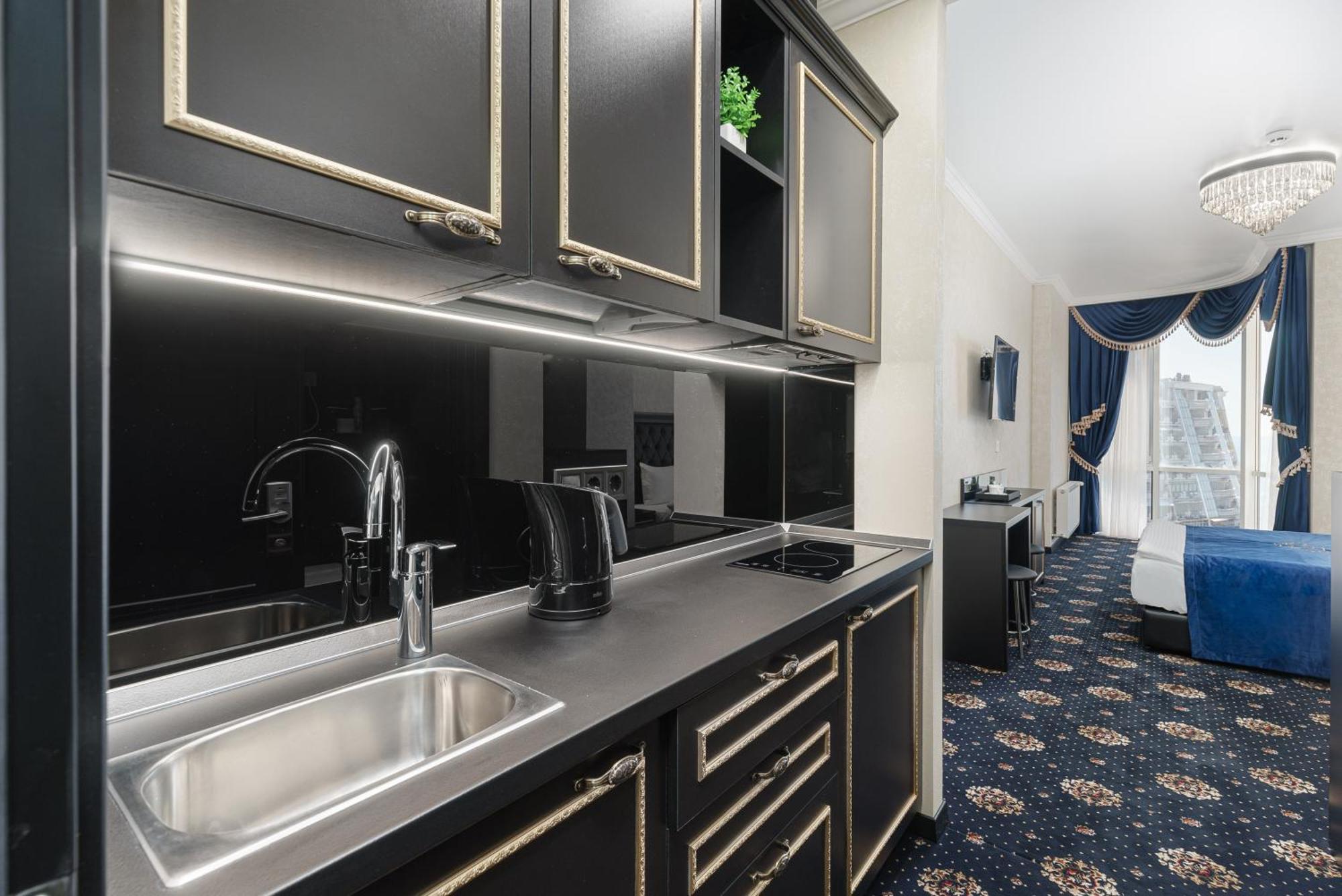 אודסה Arcadia City Apartments מראה חיצוני תמונה